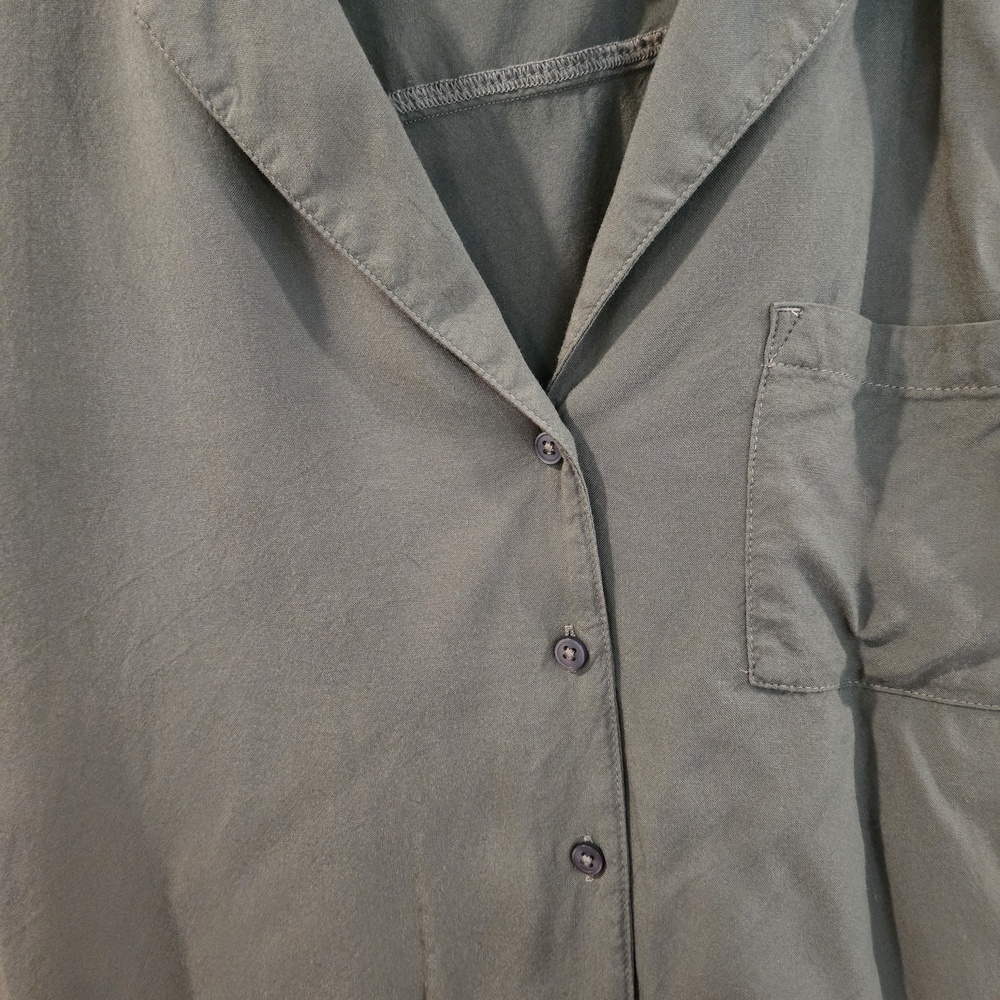 Abound Green Button Down Women's Shirt - Picture 3 of 5